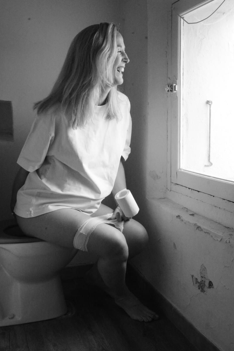 Éclat de rire, photographie documentaire de grossesse